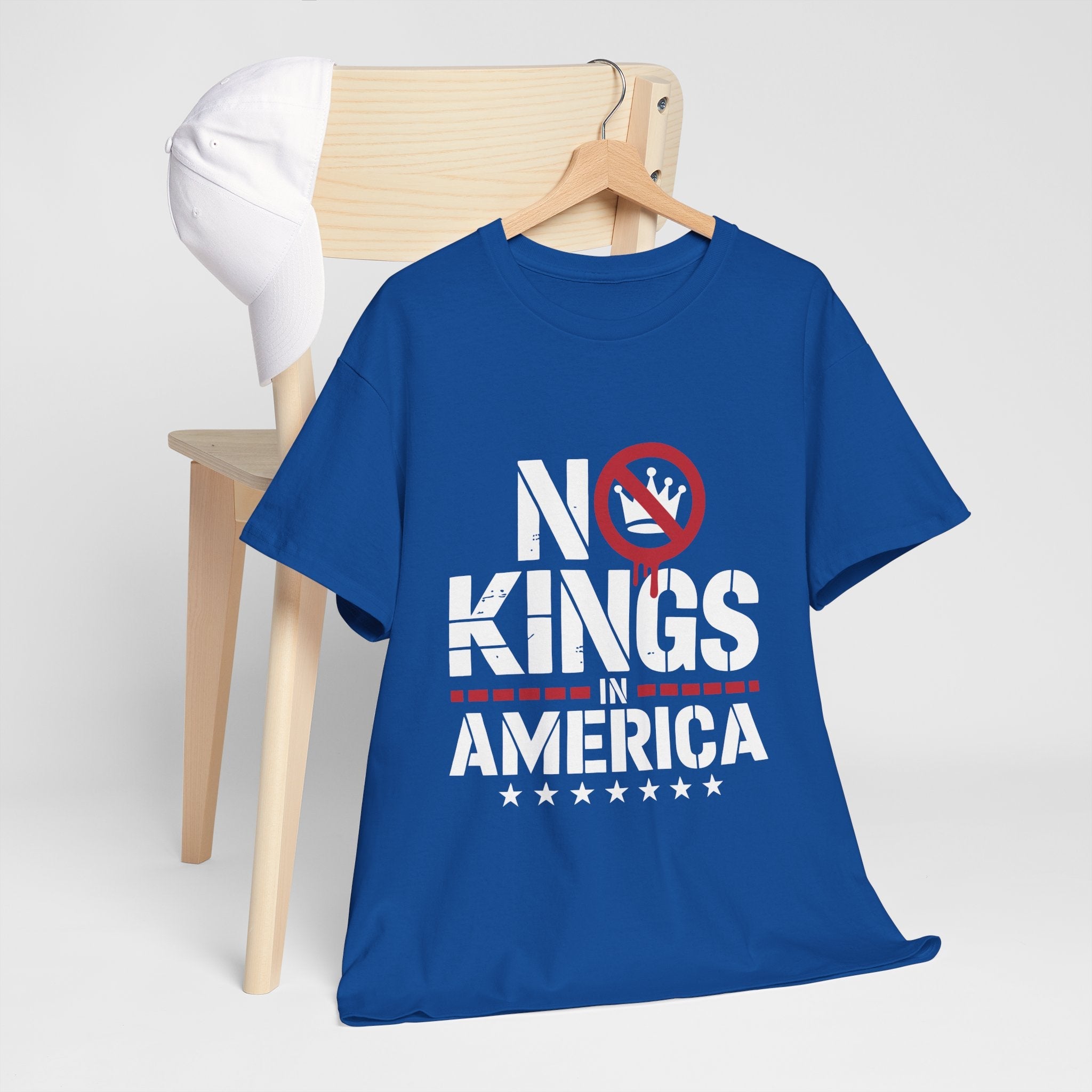 Statement Graphic ' No Kings in America ' T- Shirt Printify