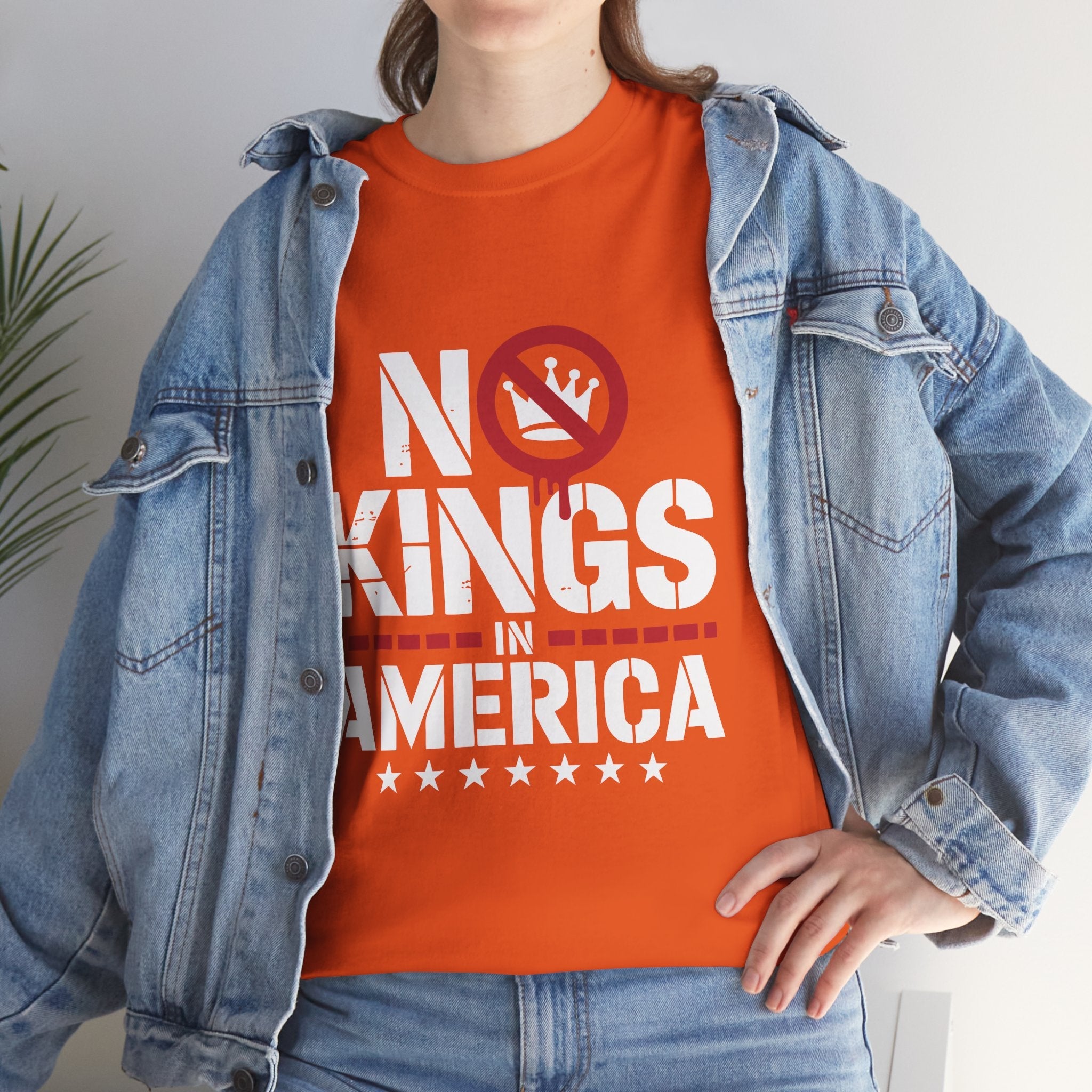 Statement Graphic ' No Kings in America ' T- Shirt Printify
