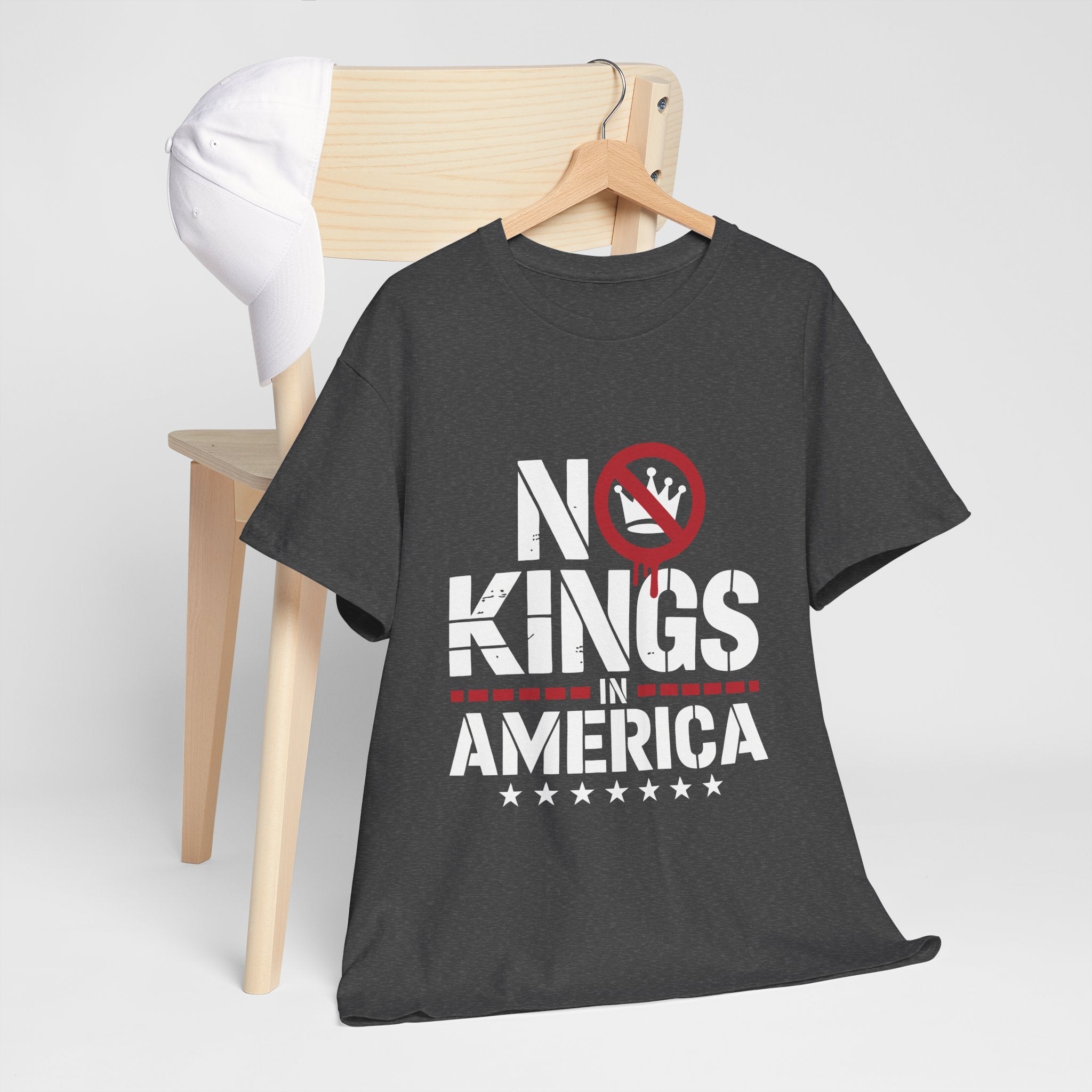 Statement Graphic ' No Kings in America ' T- Shirt Printify