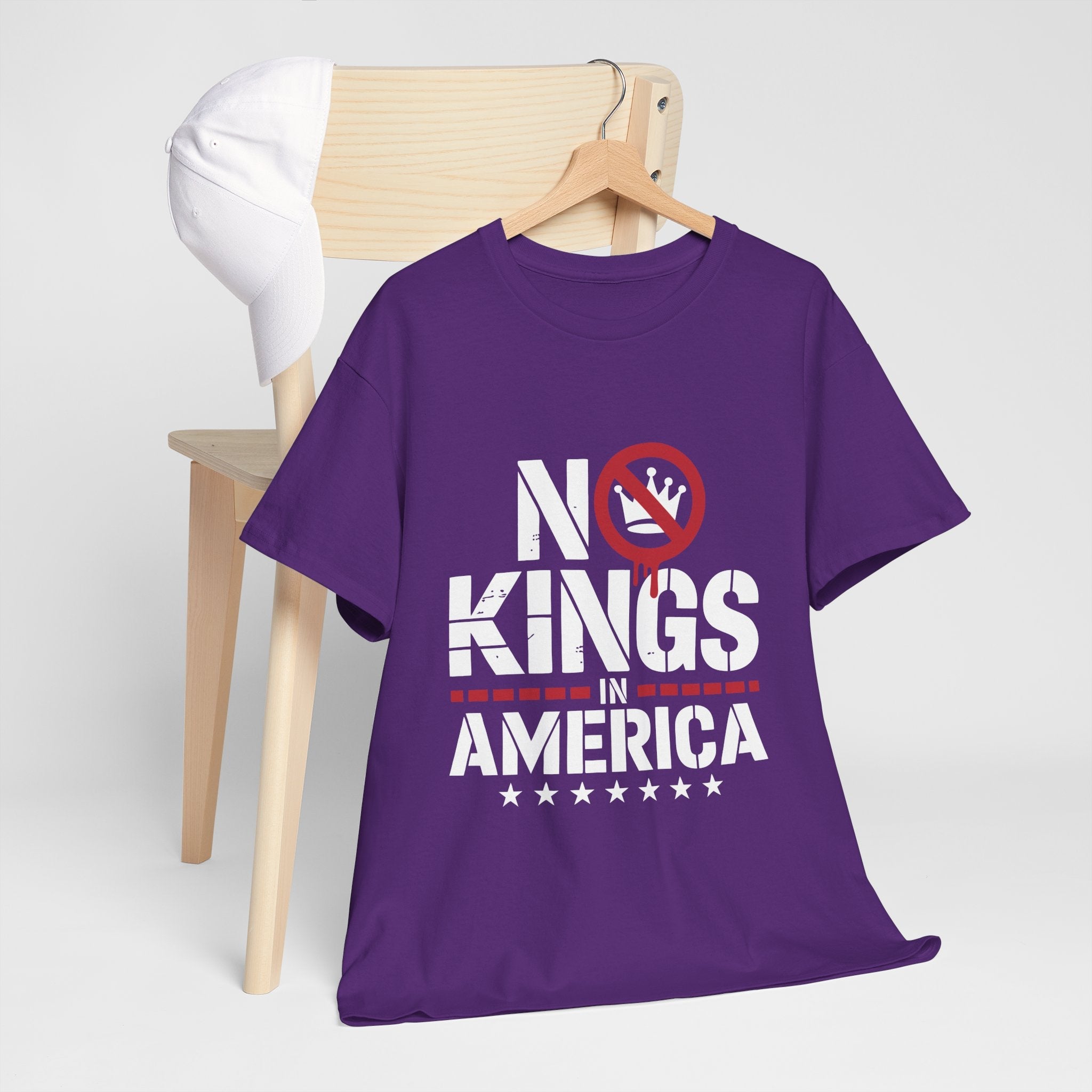 Statement Graphic ' No Kings in America ' T- Shirt Printify