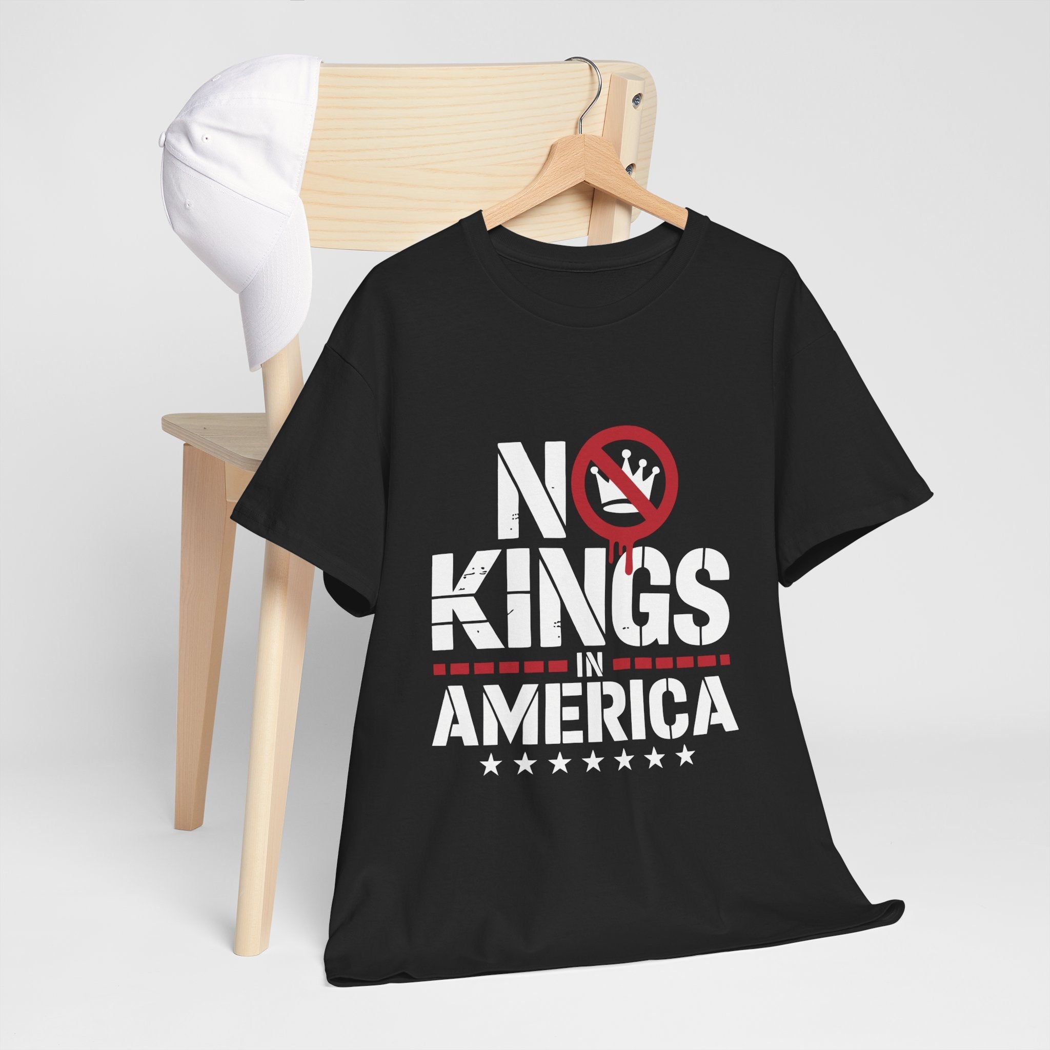 Statement Graphic ' No Kings in America ' T- Shirt Printify