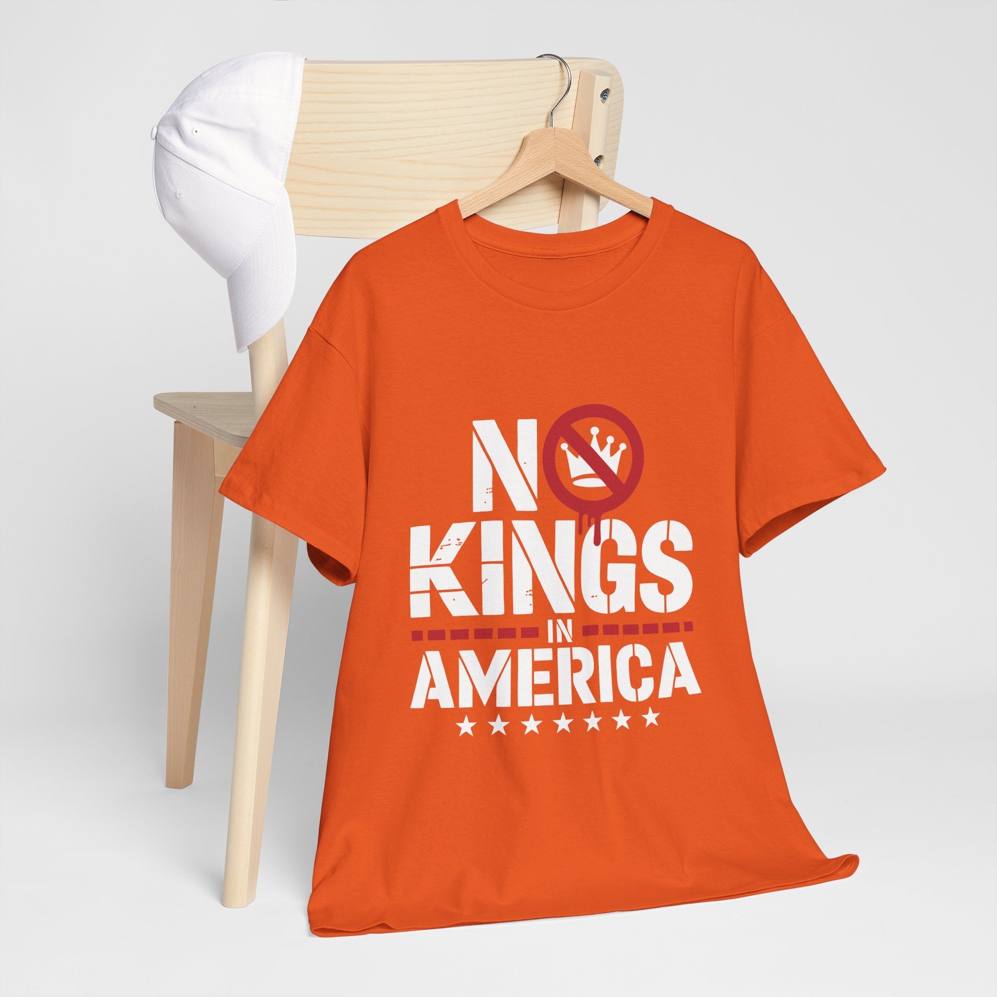 Statement Graphic ' No Kings in America ' T- Shirt Printify